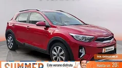 Rojo Usado 2023 Kia Stonic SUV | 15.290 € (Buen precio)