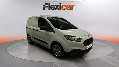 Usado Ford Tourneo Courier Trend 100 CV (73 kW) 2020 Monovolumen