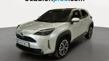 Usado Toyota Yaris Cross Style 116 CV (85 kW) 2023 Gris plata SUV