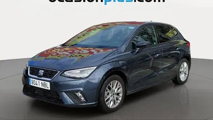 Usado Seat Ibiza FR 116 CV (85 kW) 2025 Gris Utilitario
