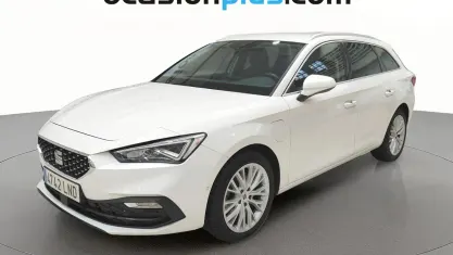 Usado Seat Leon XCELLENCE 204 CV (150 kW) 2021 Blanco Monovolumen