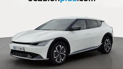 Blanco Usado 2023 Kia EV6 Air SUV | 32.637 € (Precio justo)