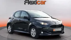 Usado 2021 Toyota Yaris Hybrid Business Edition Berlina | 16.490 € (Buen precio)