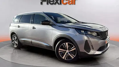 Usado 2024 Peugeot 5008 Allure Monovolumen | 20.490 € (Buen precio)