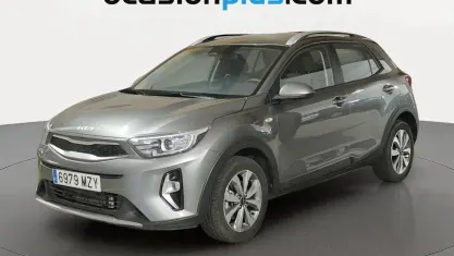 Usado Kia Stonic 101 CV (74 kW) 2025 Gris SUV