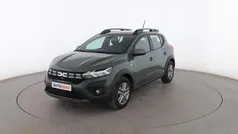 Gris Usado 2023 Dacia Sandero Expression Utilitario | 17.199 € (Precio justo)