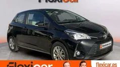 Negro Usado 2017 Toyota Yaris Active Utilitario | 12.990 € (Precio justo)