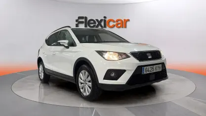 Usado Seat Arona Ecomotive 95 CV (69 kW) 2019 Blanco SUV