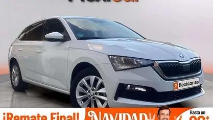 Blanco Usado 2023 Skoda Scala Ambition Utilitario | 13.790 € (Precio justo)