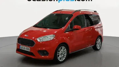 Usado Ford Tourneo Courier Sport 100 CV (73 kW) 2018 Rojo Monovolumen
