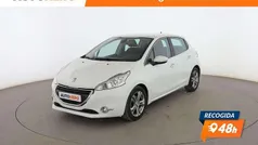 Usado 2014 Peugeot 208 Allure Utilitario | 8499 € (Precio justo)