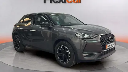 Usado DS Automobiles DS3 Crossback So Chic 110 CV (80 kW) 2021 Gris SUV