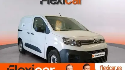 Usado Citroën Berlingo Feel 99 CV (72 kW) 2019 Blanco Monovolumen