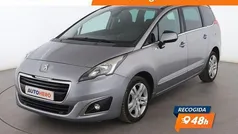 Gris Usado 2016 Peugeot 5008 Style Monovolumen | 9699 € (Buen precio)