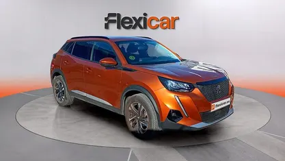 Usado Peugeot 2008 Allure 110 CV (80 kW) 2021 SUV