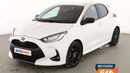 Usado Toyota Yaris Style 116 CV (85 kW) 2022 Blanco Utilitario