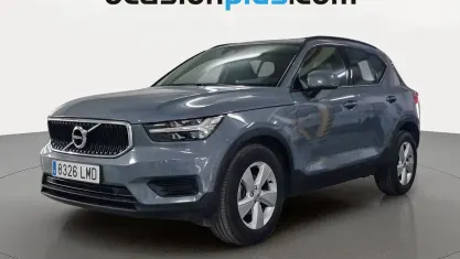 Używany Volvo XC40 Momentum 129 KM (94 kW) 2021 Szary SUV