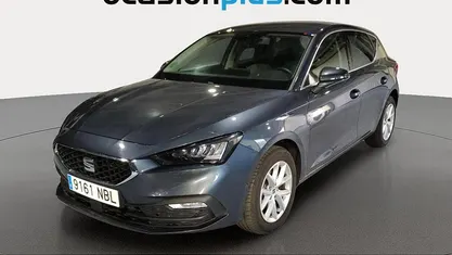 Usado Seat Leon Style 116 CV (85 kW) 2025 Gris Utilitario