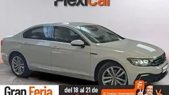 Blanco Usado 2021 VW Passat GTE Berlina | 21.490 € (Precio justo)