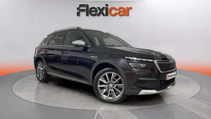 Usado Skoda Kamiq Active 110 CV (80 kW) 2021 SUV