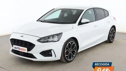 Używany Ford Focus ST-Line 125 KM (91 kW) 2019 Biały Sedan/Limuzyna