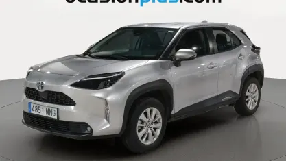 Usado Toyota Yaris Cross Business Edition 116 CV (85 kW) 2024 Gris SUV