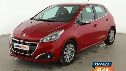 Käytetty Peugeot 208 Allure 110 HP (80 kW) 2016 Punainen Viistoperä
