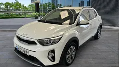Usado 2023 Kia Stonic SUV | 17.400 € (Precio justo)