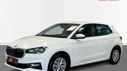 Usado Skoda Fabia Ambition 95 CV (69 kW) 2023 Utilitario