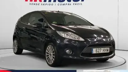 Usado Ford Fiesta Trend 95 CV (69 kW) 2011 Negro