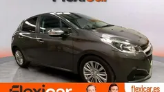 Gris Usado 2019 Peugeot 208 Active Utilitario | 7990 € (Precio justo)