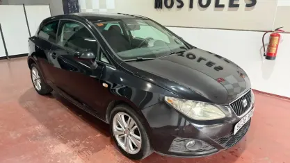 Usado Seat Ibiza SC Style 90 CV (66 kW) 2011 Negro Utilitario