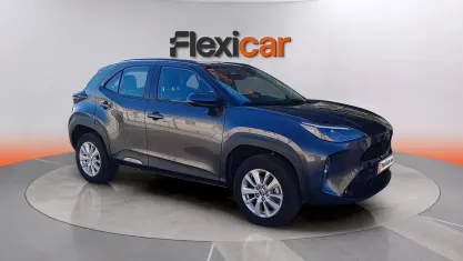 Usado Toyota Yaris Hybrid Active 116 CV (85 kW) 2025 Gris