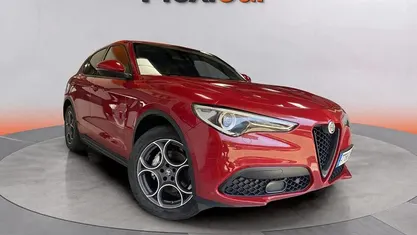 Usado Alfa Romeo Stelvio Sprint 190 CV (139 kW) 2022 Rojo SUV