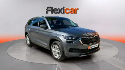 Usado Skoda Kodiaq Ambition 150 CV (110 kW) 2022 Gris SUV