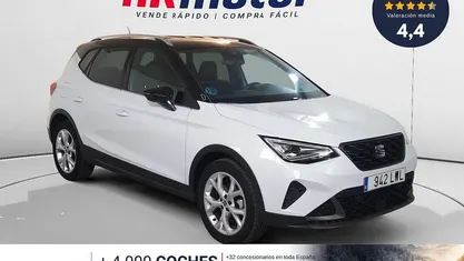 Usado Seat Arona FR 90 CV (66 kW) 2022 Blanco SUV