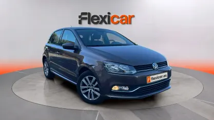 Usado VW Polo 90 CV (66 kW) 2017 Marrón Berlina