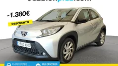 Usado 2024 Toyota Aygo Play Utilitario | 15.190 € (Precio justo)