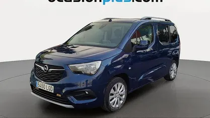 Usado Opel Combo Life Innovation 131 CV (96 kW) 2020 Azul