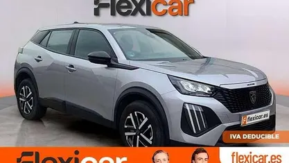 Usado Peugeot 2008 Active 101 CV (74 kW) 2023 Gris SUV