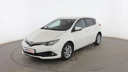Usado Toyota Auris Active 115 CV (84 kW) 2016 Blanco Utilitario