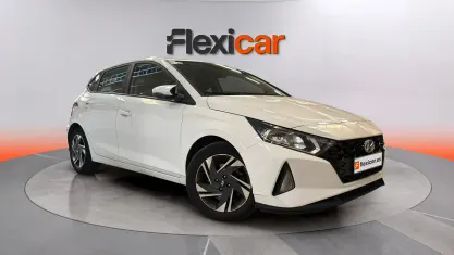 Usado Hyundai i20 100 CV (73 kW) 2023 Blanco Utilitario