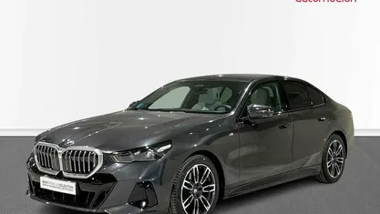 Usado 2024 BMW 520 Comfort Edition Berlina | 53.400 € (Precio justo)