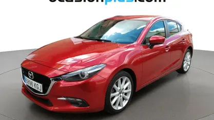 Usado Mazda 3 Edition 120 CV (88 kW) 2017 Rojo Utilitario