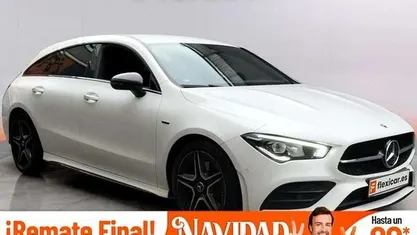 Blanco Usado 2021 Mercedes CLA200 Shooting Brake Familiar | 25.990 € (Precio justo)