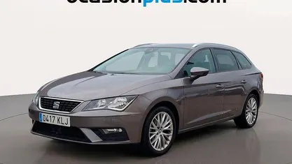 Usado Seat Leon Style Plus 115 CV (84 kW) 2018 Monovolumen