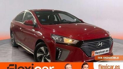 Usado Hyundai Ioniq 141 CV (103 kW) 2019 Rojo Utilitario