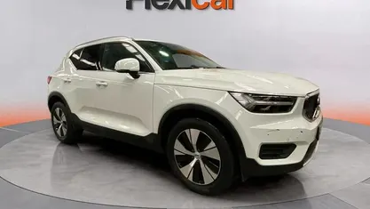 Usado Volvo XC40 211 CV (155 kW) 2021 Blanco SUV