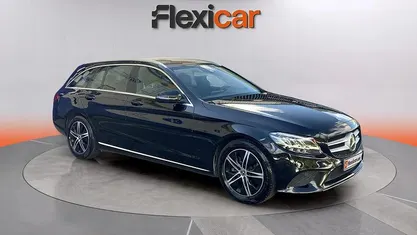 Usado Mercedes C200 184 CV (135 kW) 2020 Negro Familiar