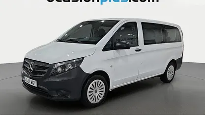 Blanco Usado 2023 Mercedes Vito Van | 33.900 € (Super precio)